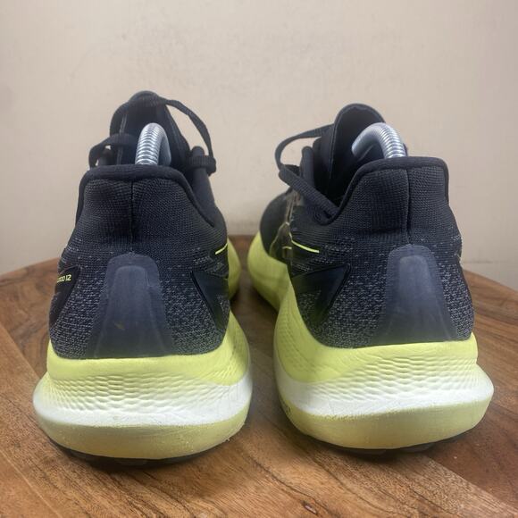 ASICS GT 2000-12 Black Glow Yellow Mens Size 9.5 Green Running Shoes 1011B691 - Picture 5 of 13